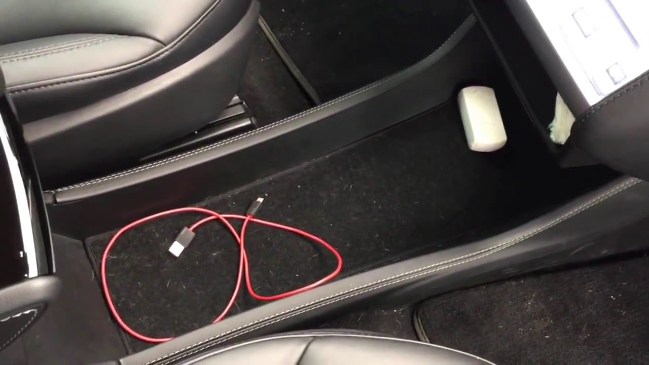 Lujo Sostenible: El Interior del Tesla Model S