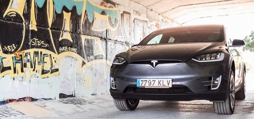 Conectividad de Lujo: Sistema Multimedia del Tesla Model X