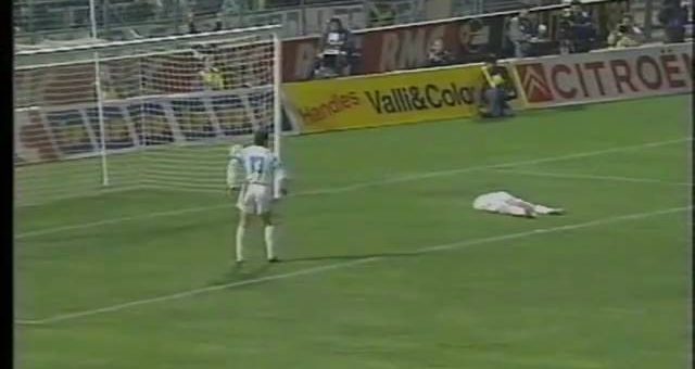 Chris Waddle: El extremo que destacó en el Newcastle y el Marsella