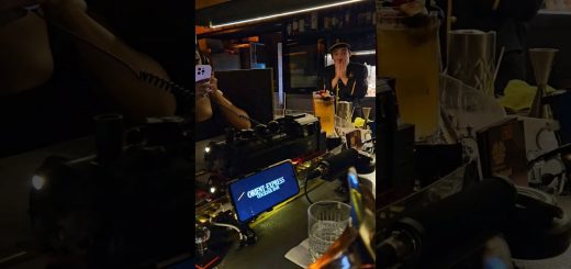 Bares con ambiente juvenil en Gràcia Barcelona